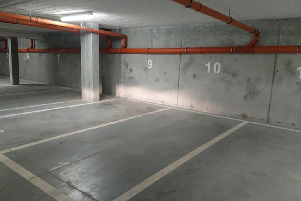 Kawalerka Z Miejscem Parkingowym W Hali Garazowej Lejlighed Sopot Eksteriør billede